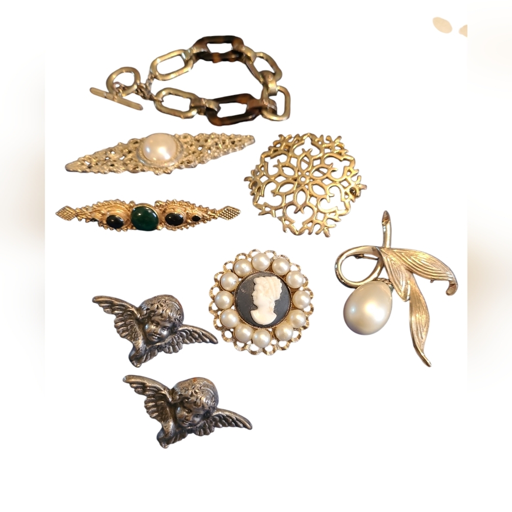 Brooche Bundle Vintage